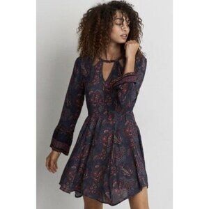 American Eagle AEO Womens Dress Size M Red Blue Floral Paisley Long Sleeves Boho